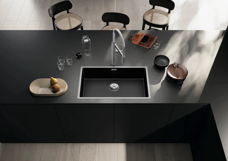 63e23156bc8a28945fa3b2a7d54d9c75