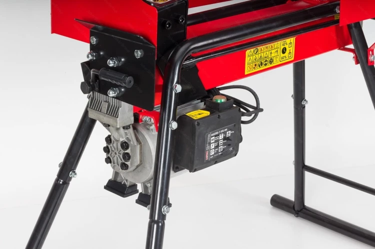 c895957d4fff84940ca2606c63b68d8d
